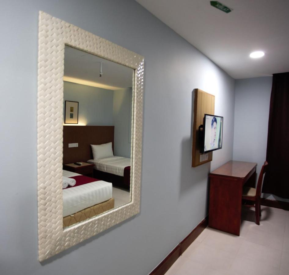 Orkid Hotel At Bukit Bintang Kuala Lumpur Exterior foto