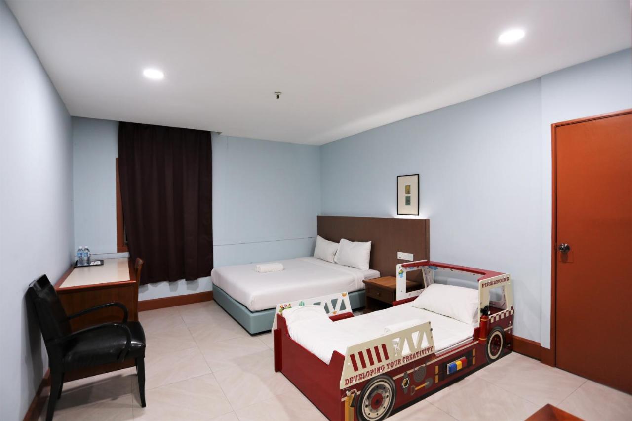 Orkid Hotel At Bukit Bintang Kuala Lumpur Exterior foto